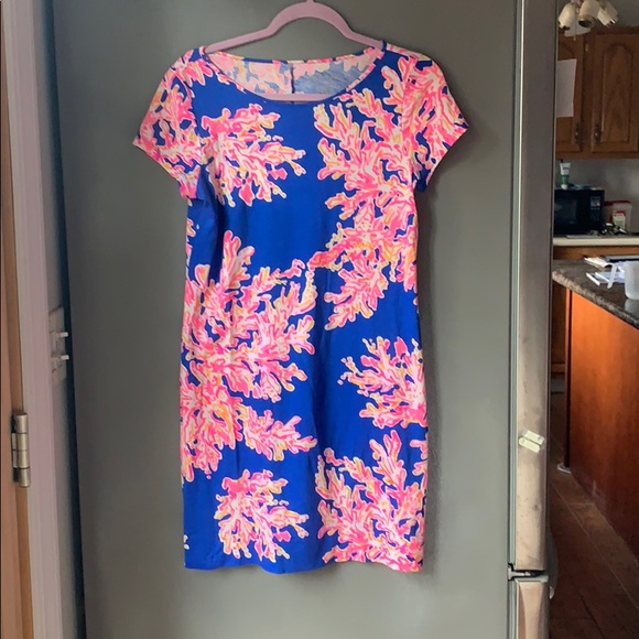 Lilly Pulitzer Dresses & Skirts - Lilly Pulitzer T-Shirt Dress